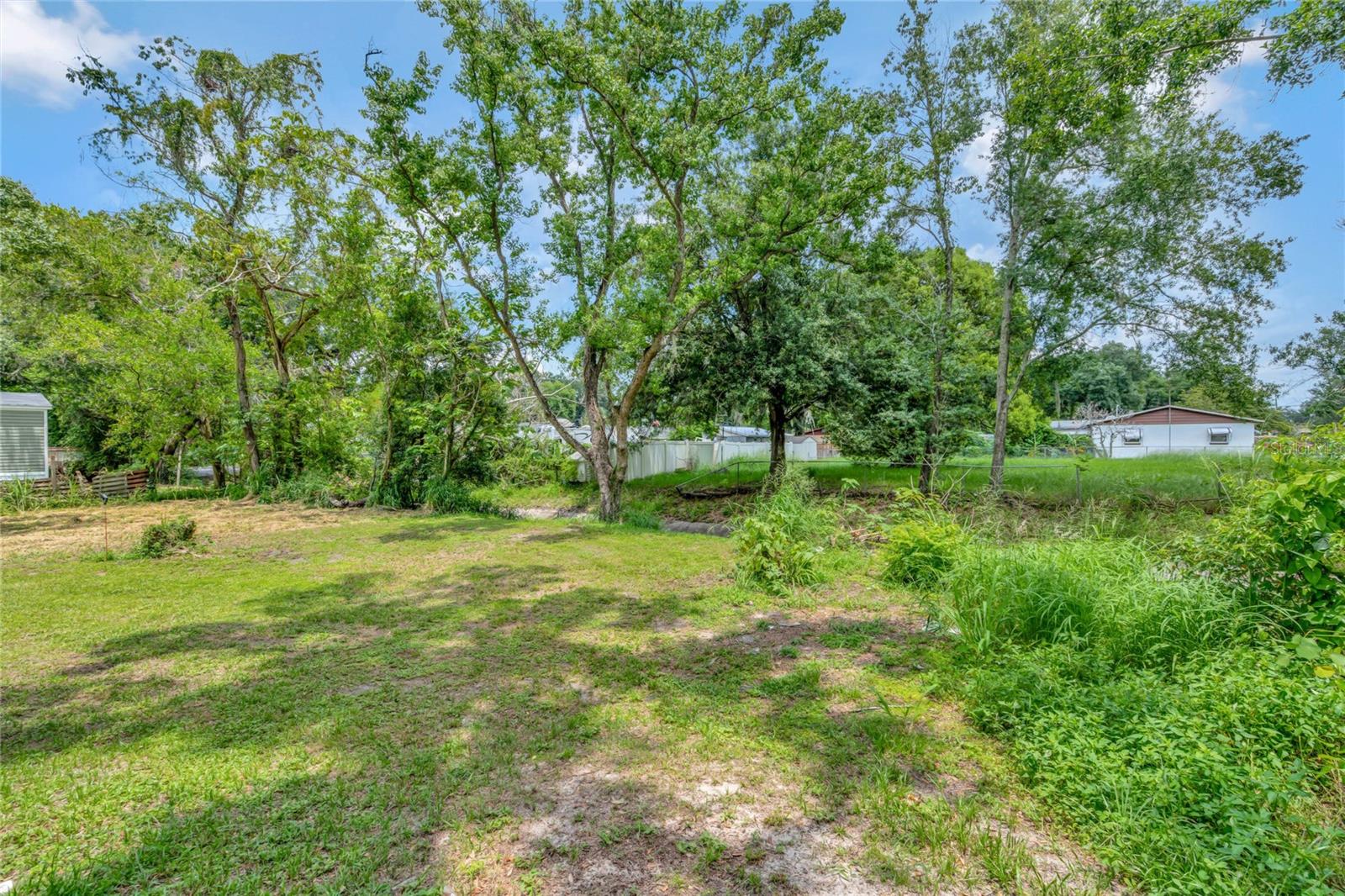 1825 Ruby St Property Photo 30