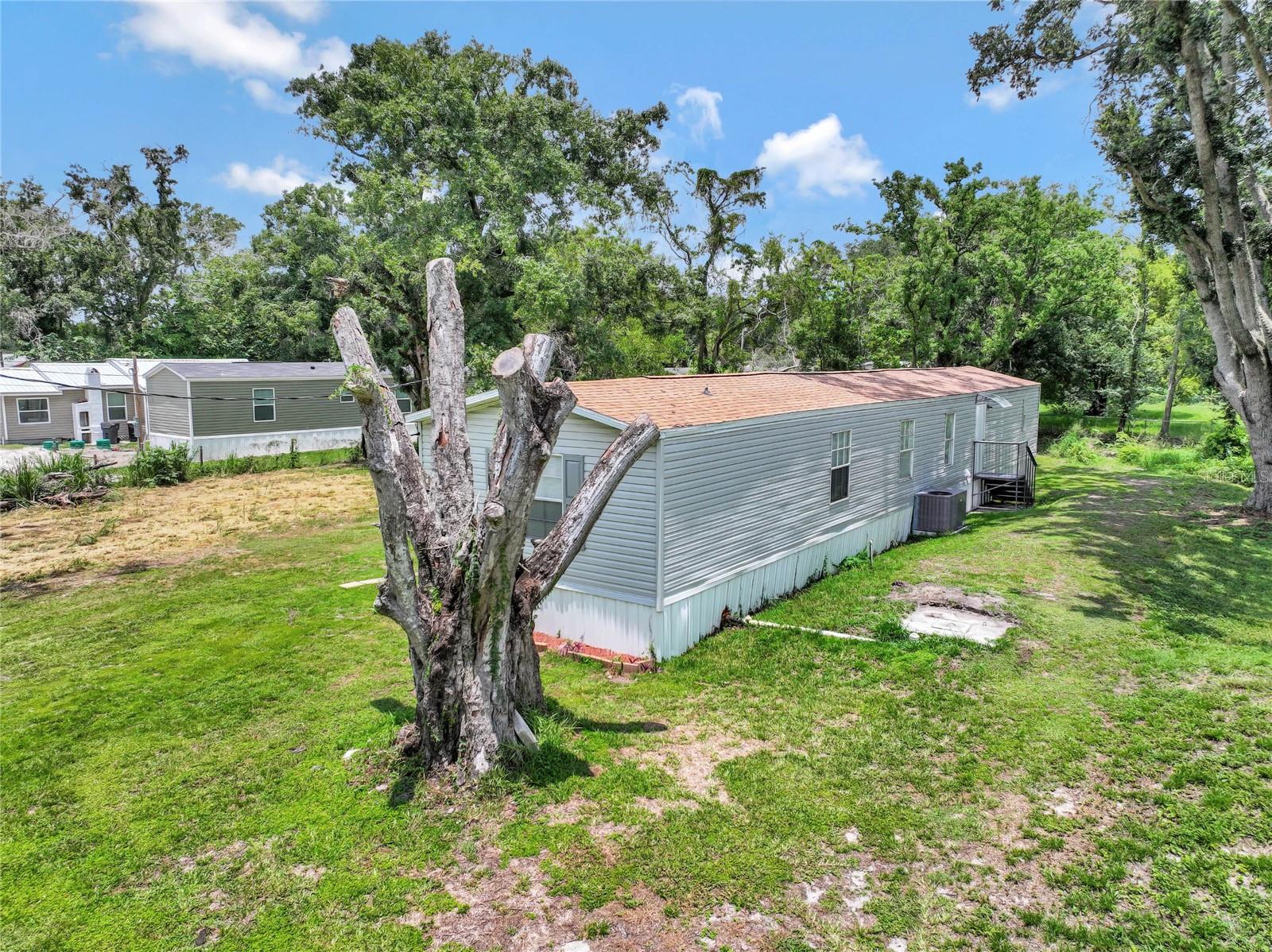 1825 Ruby St Property Photo 33