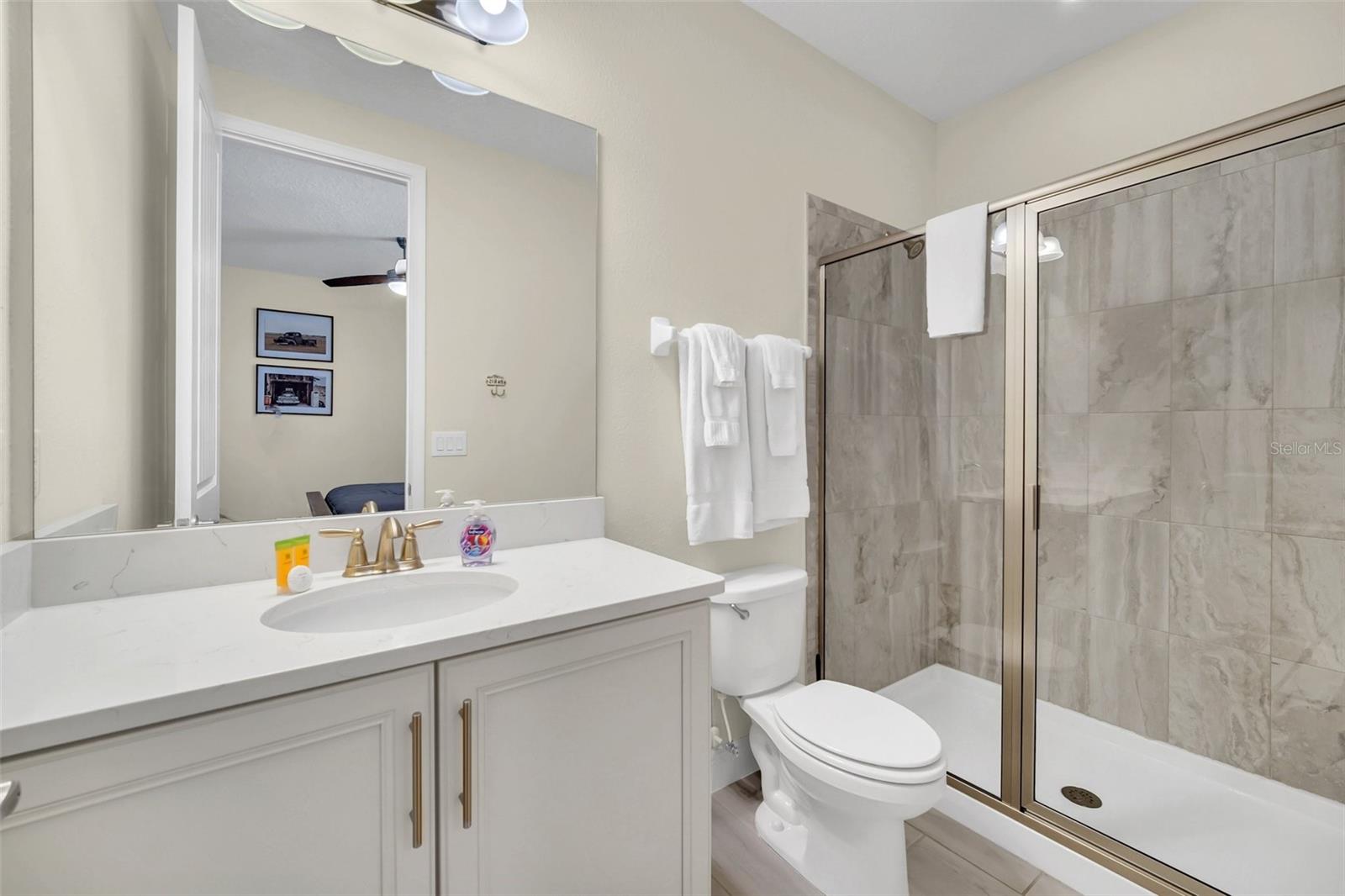 7706 Graben St Property Photo 31