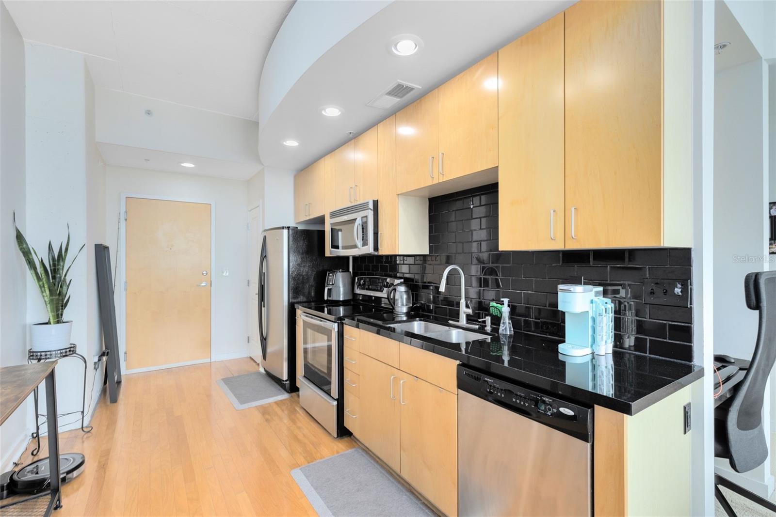 155 S Court Ave #2503 Property Photo 8