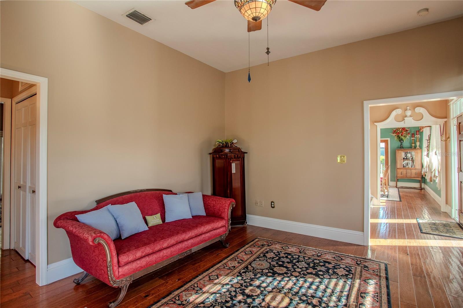 16600 Cleveland Ln Property Photo 14