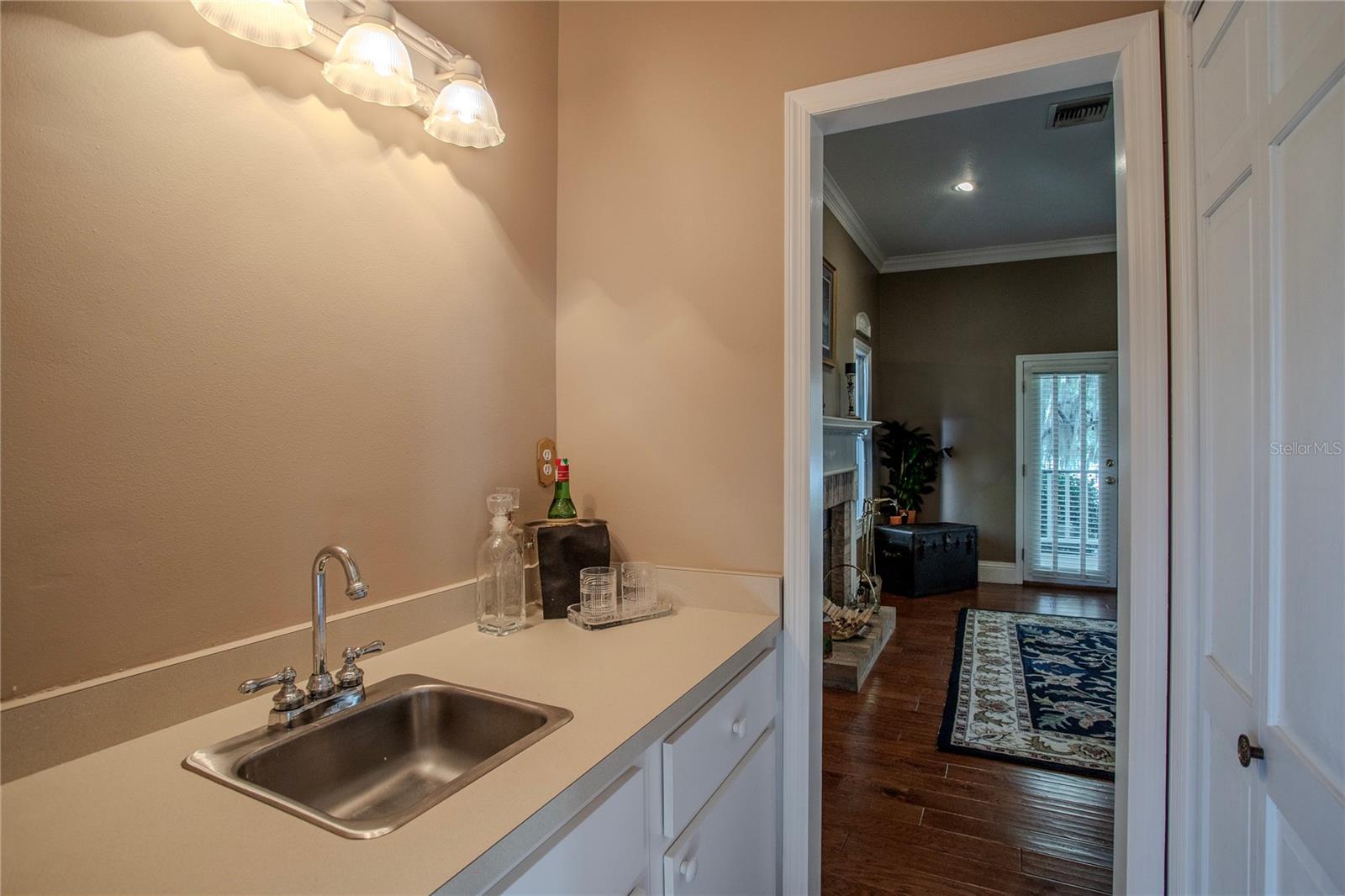 16600 Cleveland Ln Property Photo 15