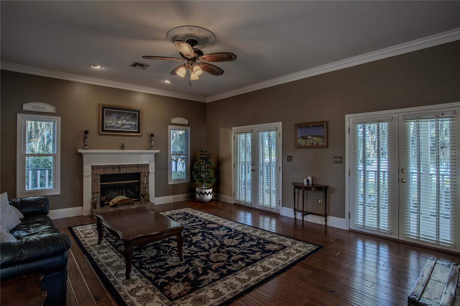 16600 Cleveland Ln Property Photo 19