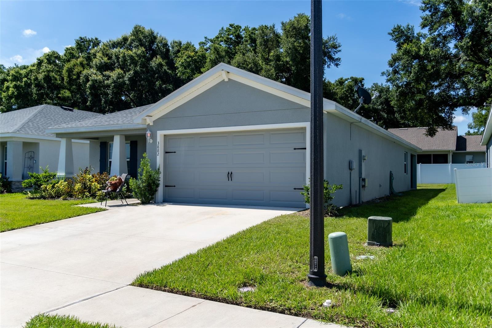 3882 Willow Ridge Dr Property Photo 3