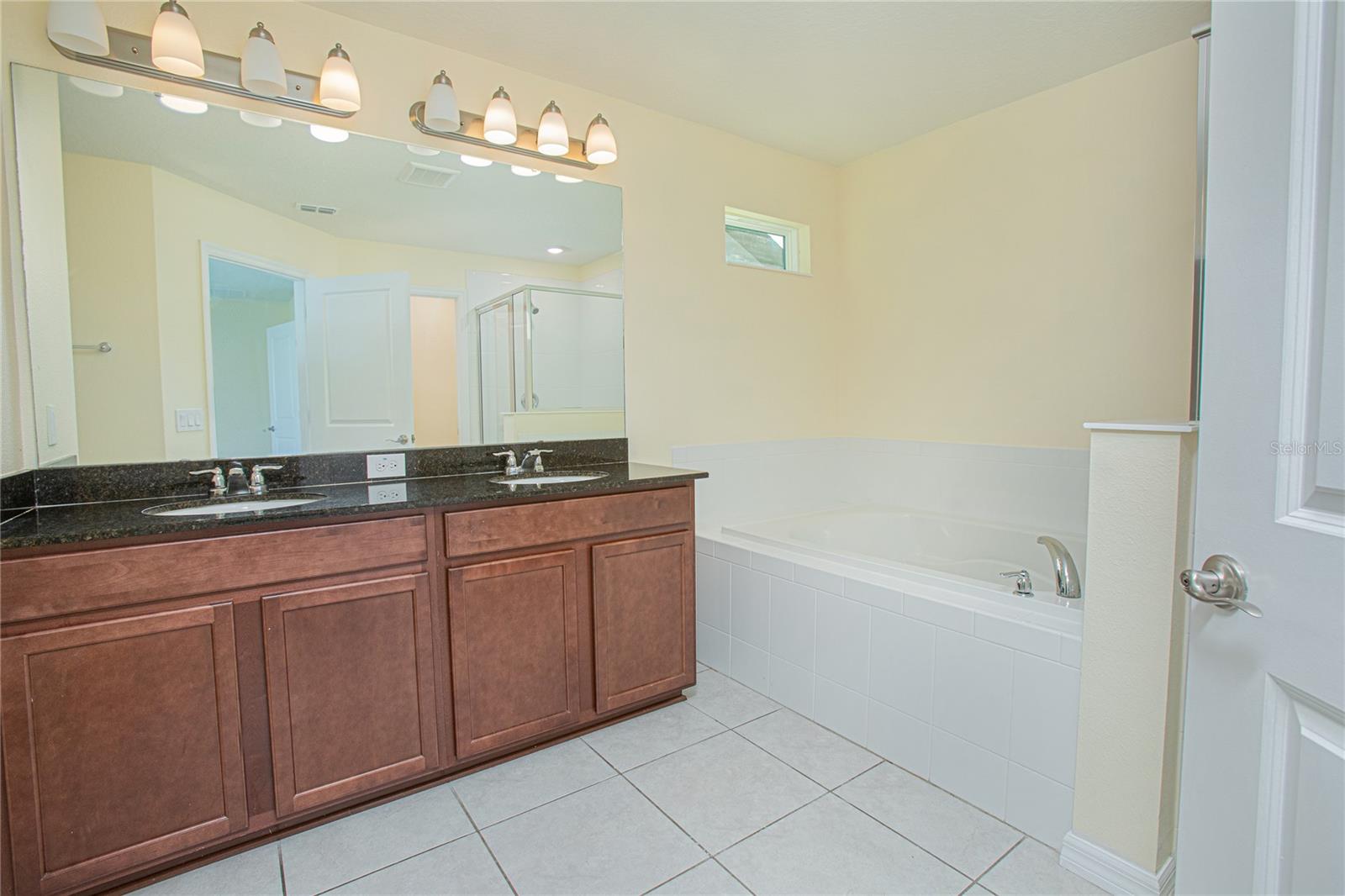 14166 Dove Hollow Dr Property Photo 24