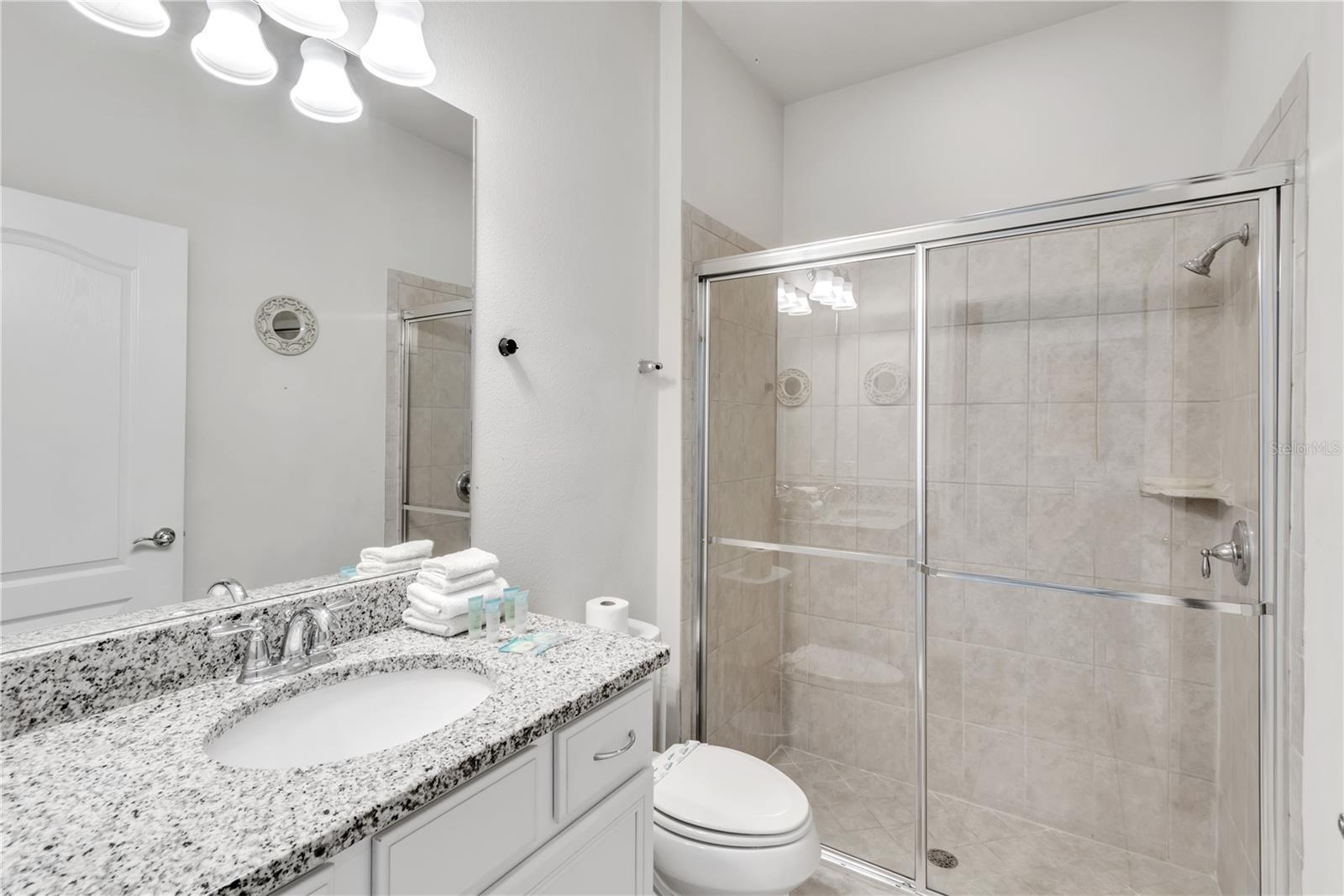 8810 Macapa Dr Property Photo 6