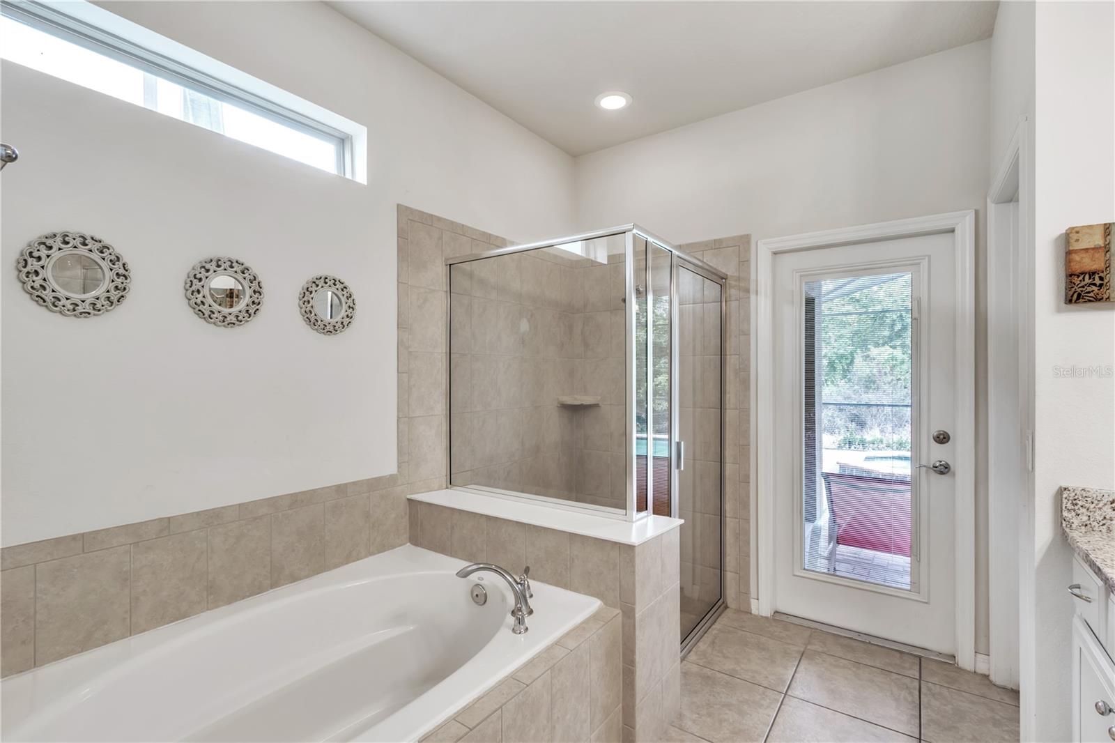 8810 Macapa Dr Property Photo 17