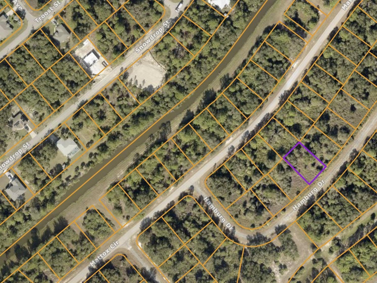 00 Hamburg Dr Property Photo 1