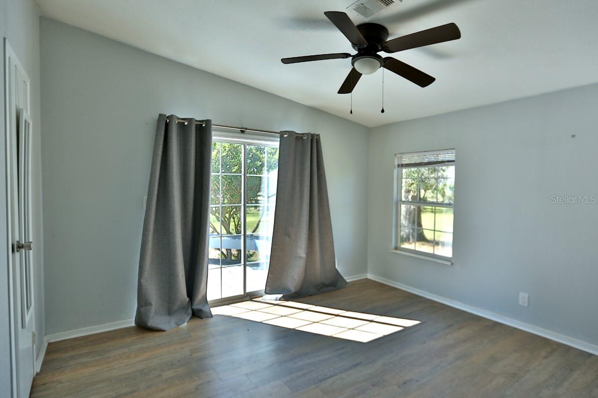 2570 Sw 100th St Property Photo 11