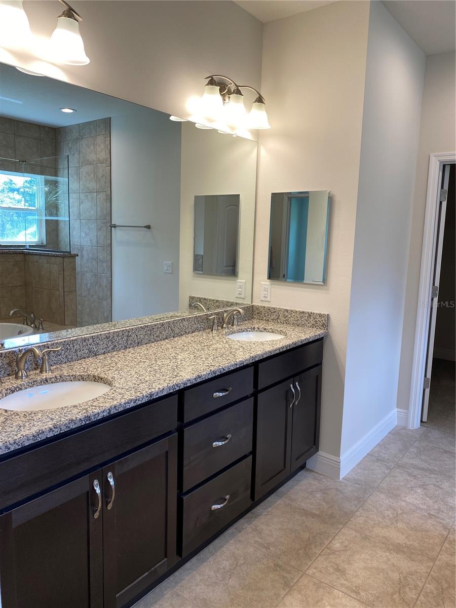 3481 Nashville Rd Property Photo 5
