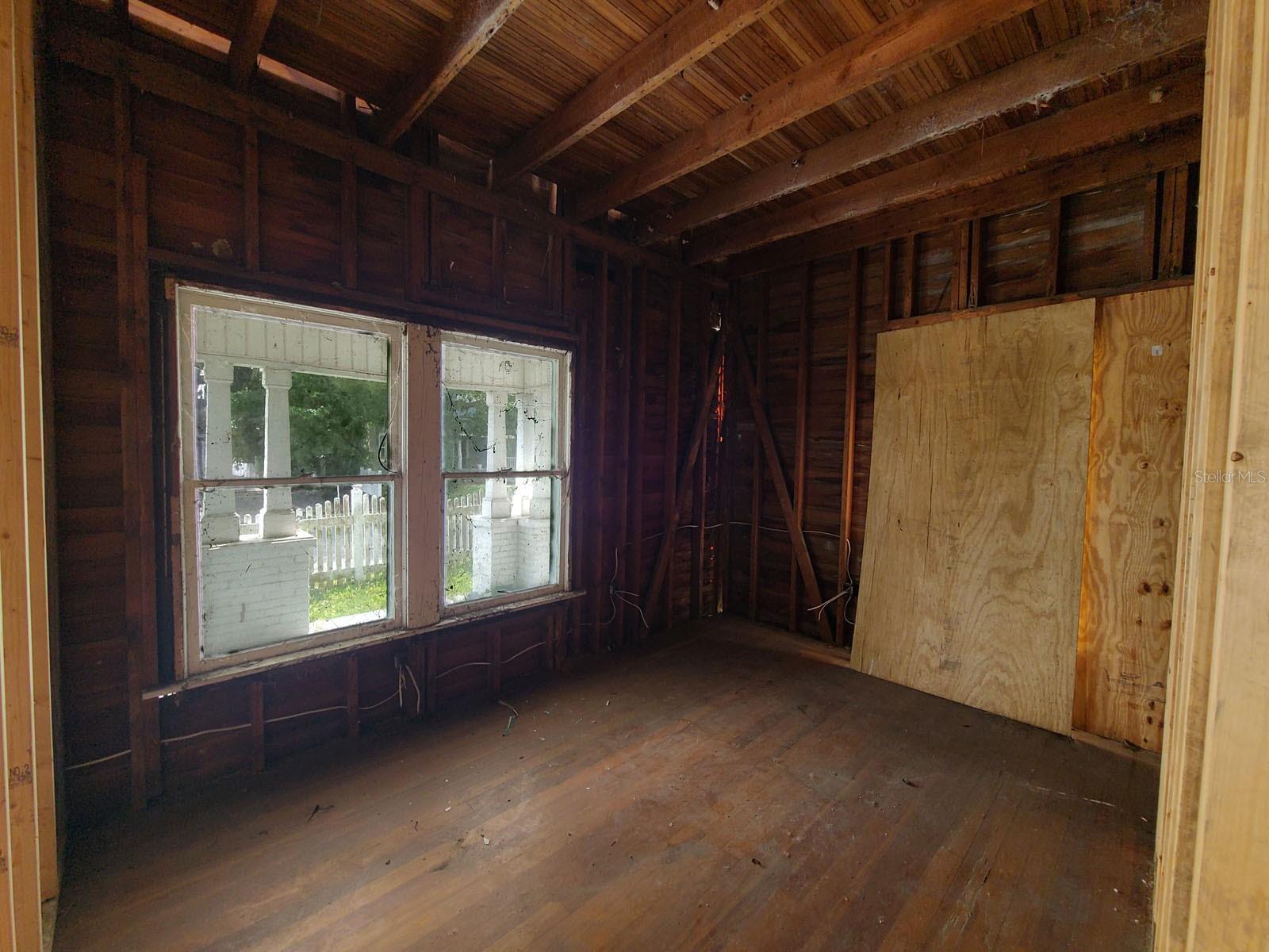 208 E Badcock Blvd Property Photo 21