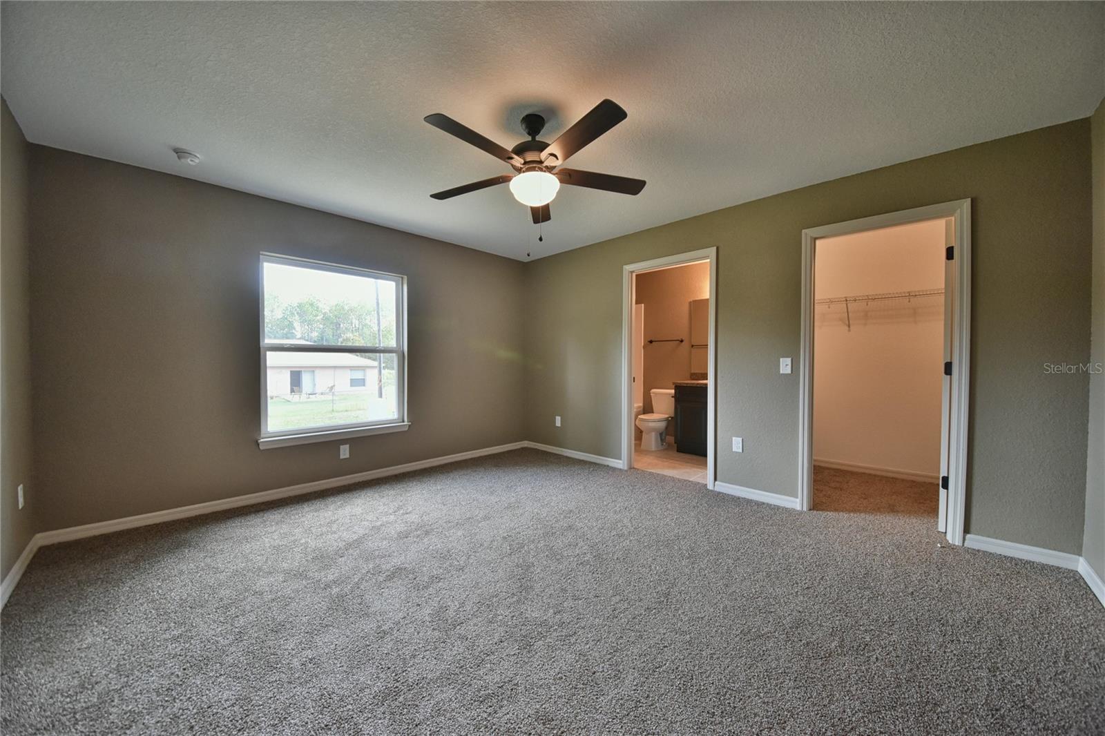374 Sequoia Dr Property Photo 14