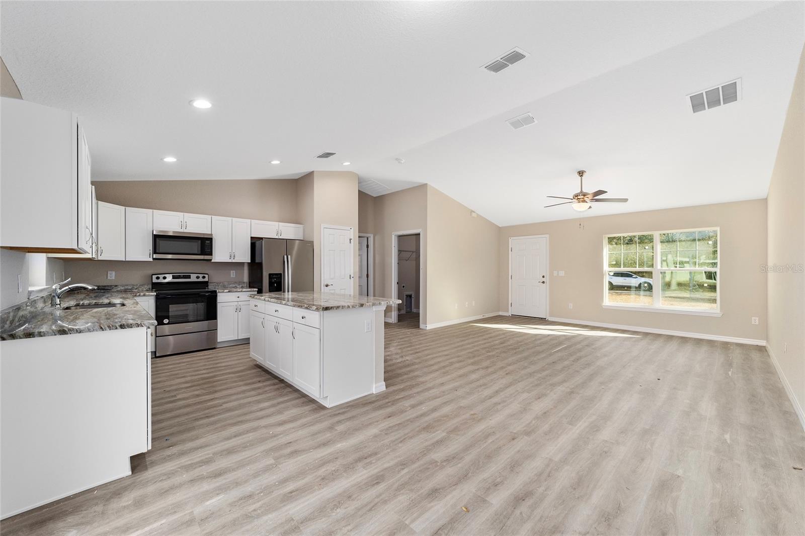 10150 N Biscayne Dr Property Photo 5