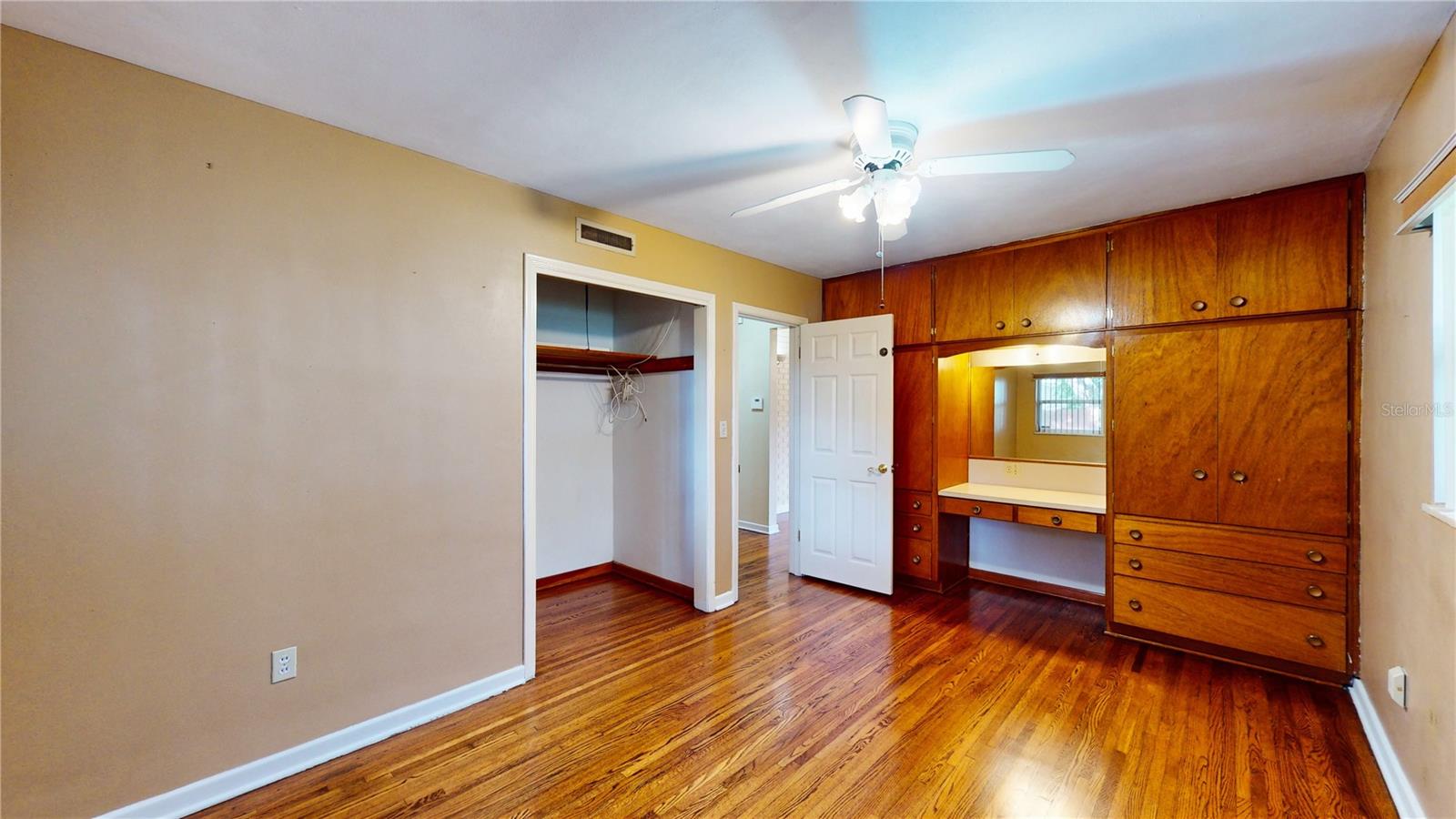 1435 N Combee Rd Property Photo 15