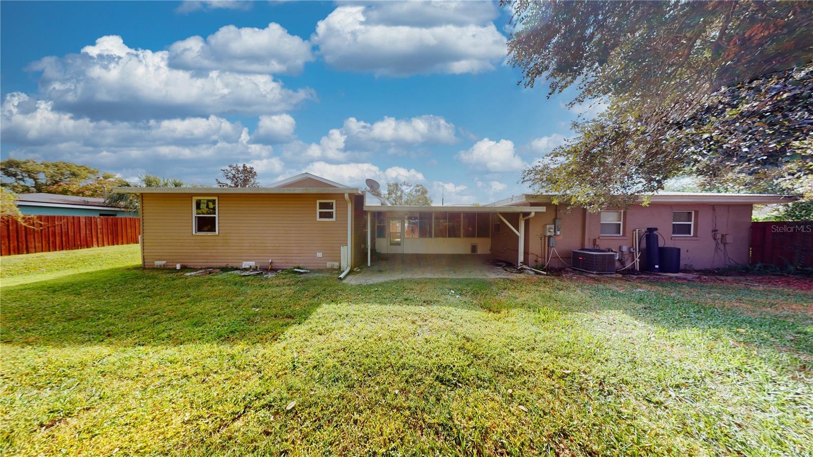 1435 N Combee Rd Property Photo 70