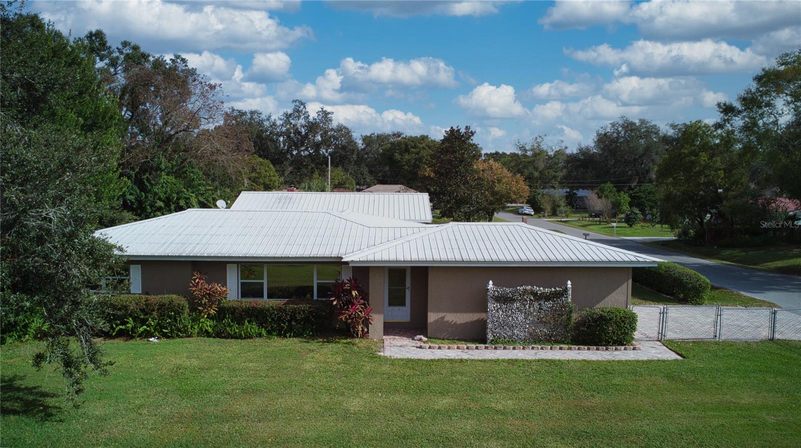 1435 N Combee Rd Property Photo 85