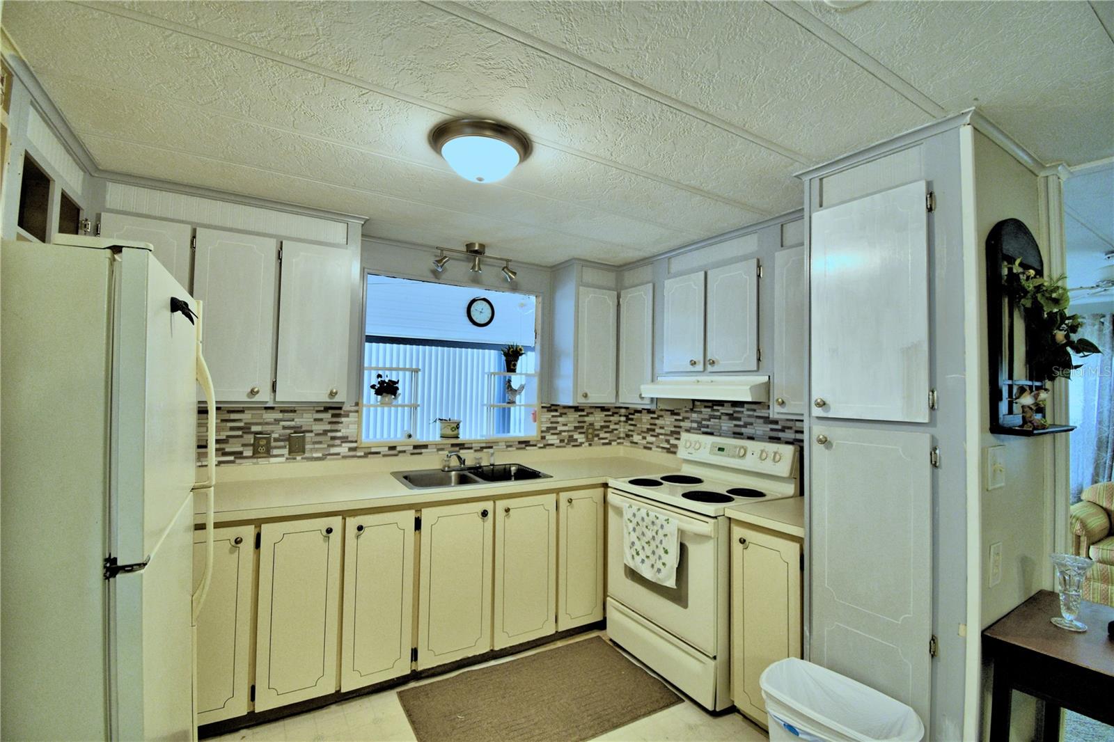 4338 Cherrywood St Property Photo 9