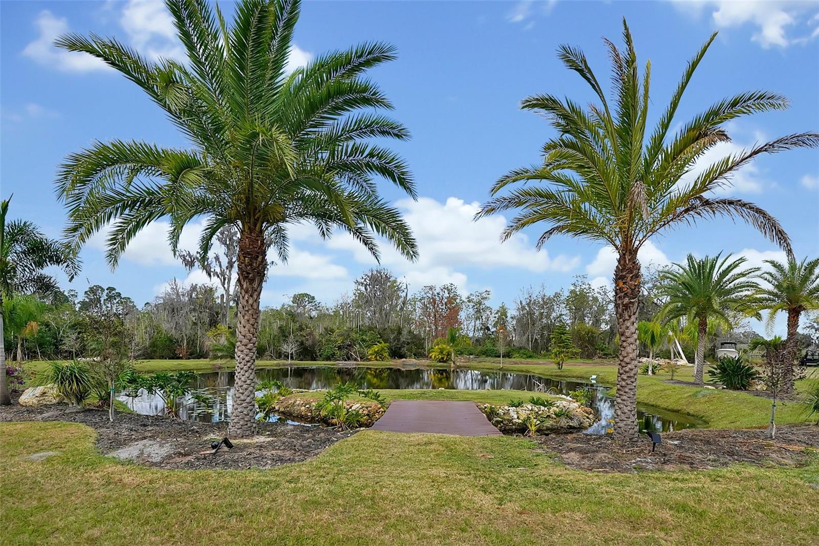 3395 Lake Buffum Rd E Property Photo 5