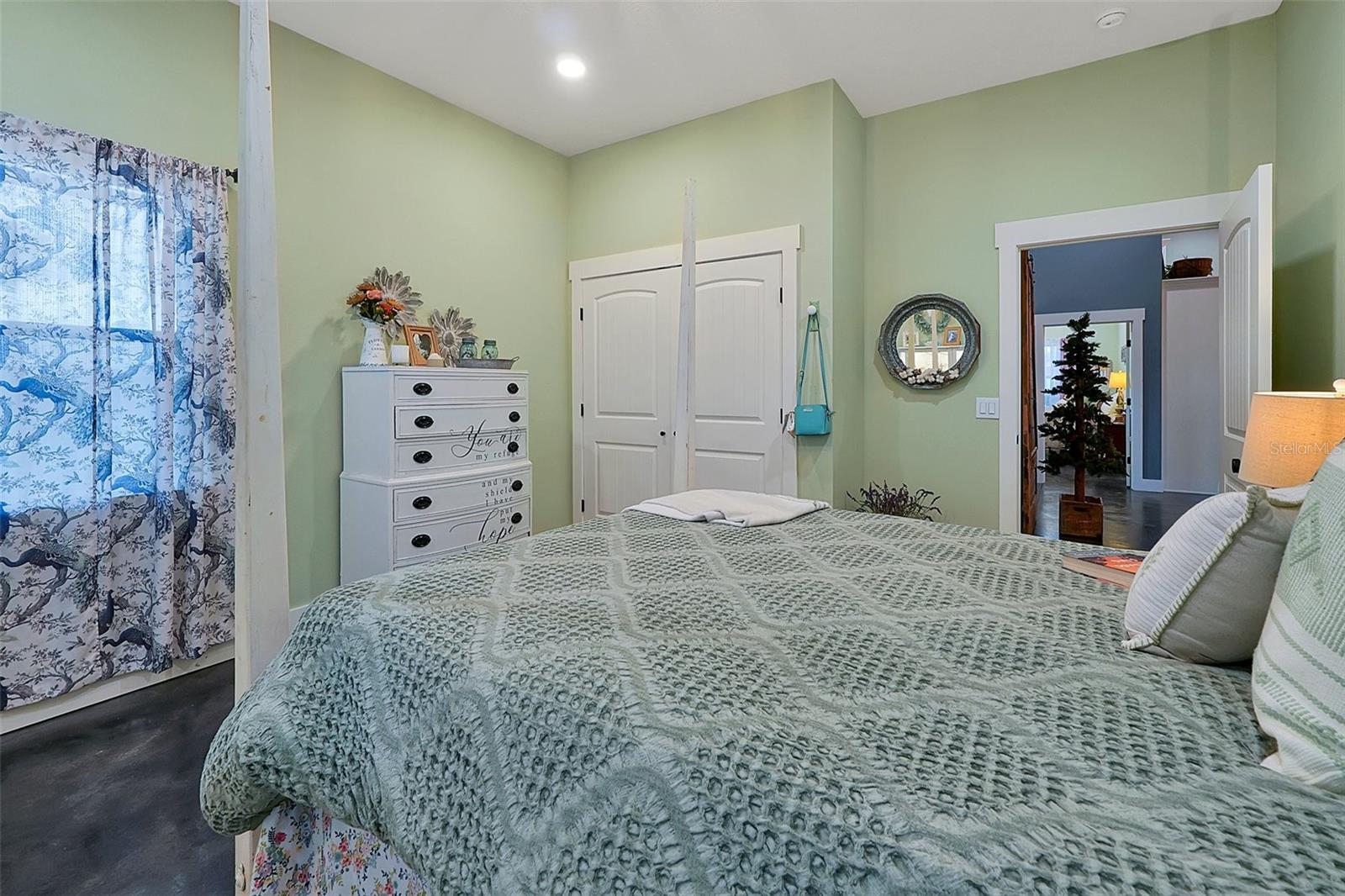 3395 Lake Buffum Rd E Property Photo 33