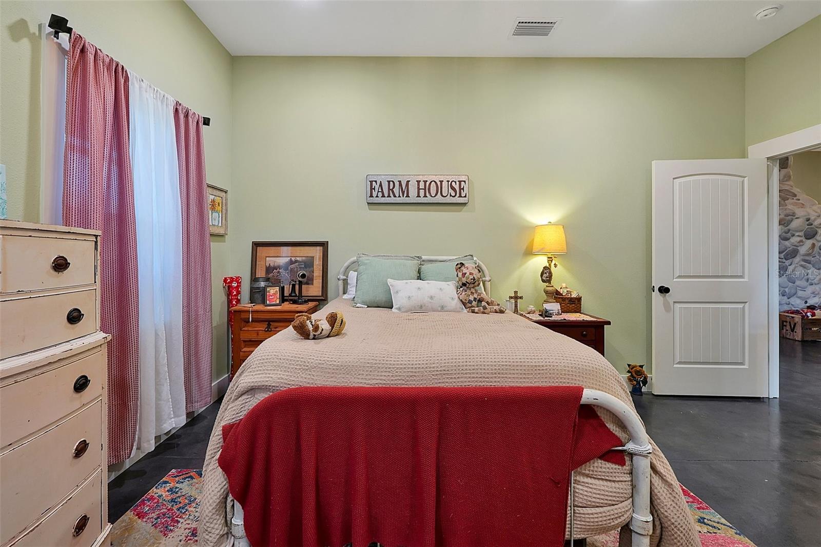 3395 Lake Buffum Rd E Property Photo 38