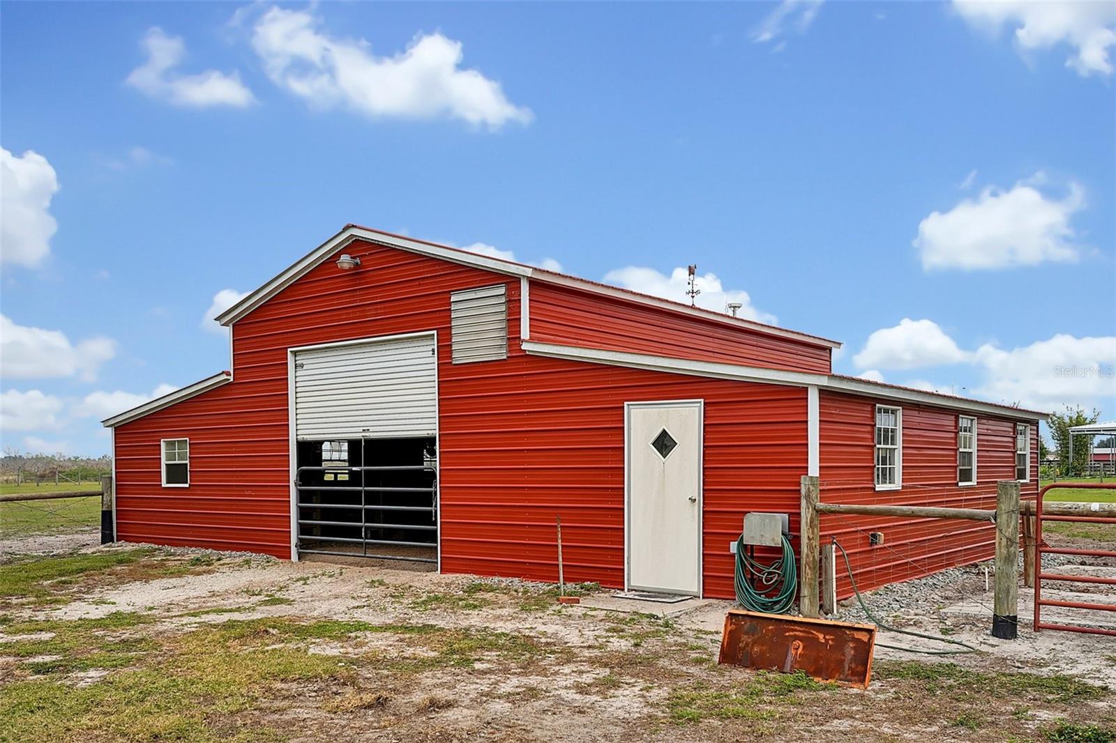 3395 Lake Buffum Rd E Property Photo 54