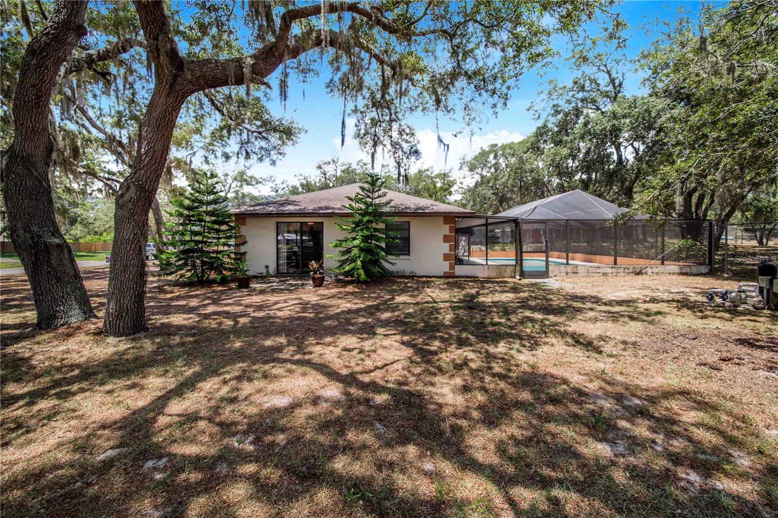 8881 Cypresswood Dr Property Photo 5