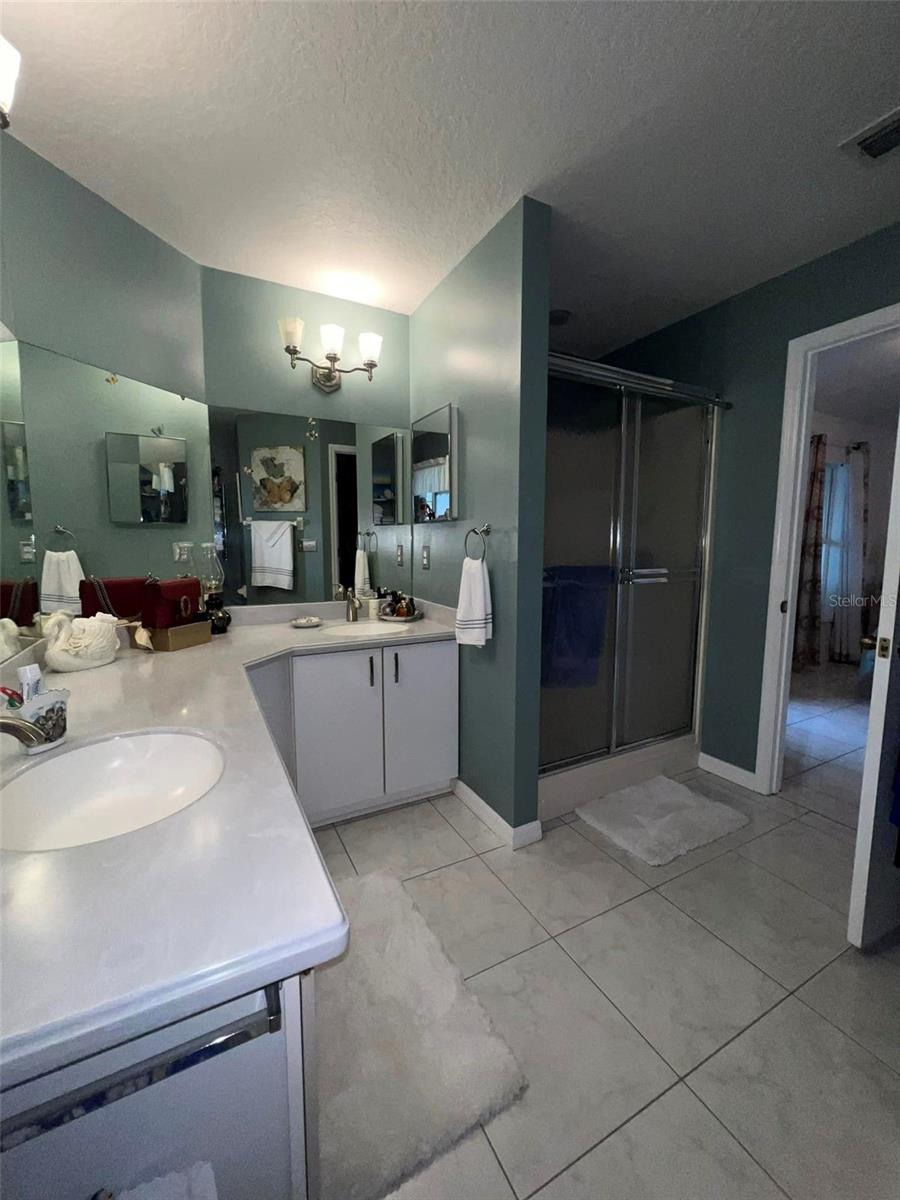 657 Sweetwater Way Property Photo 11