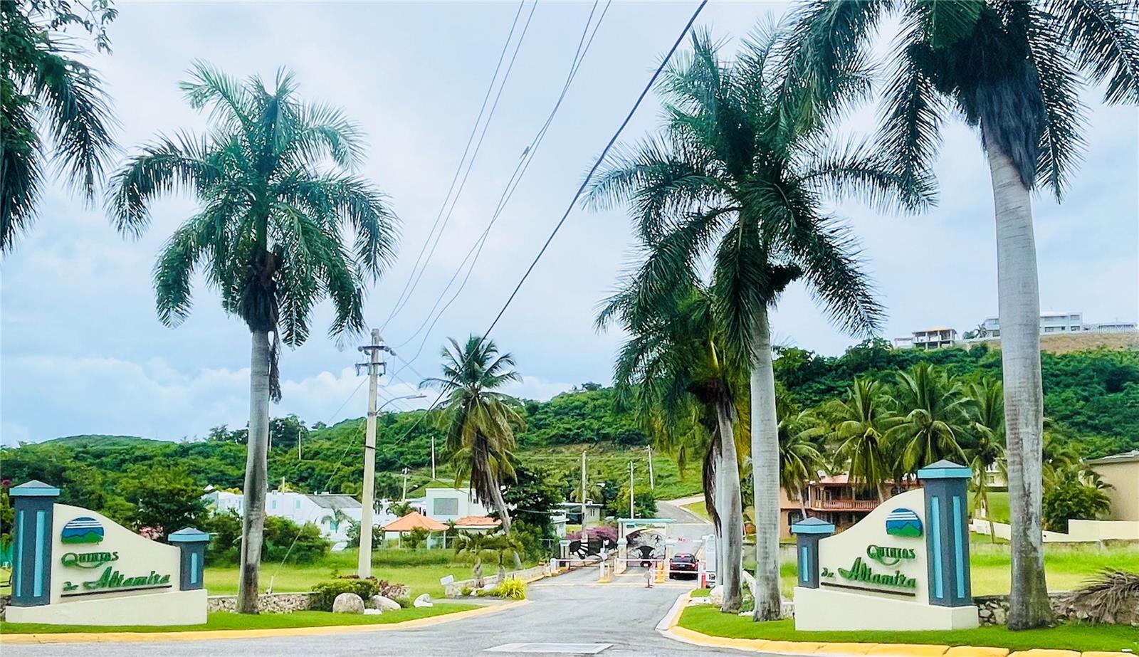 El Yunque Urb. Quintas De Altamira Property Photo 3