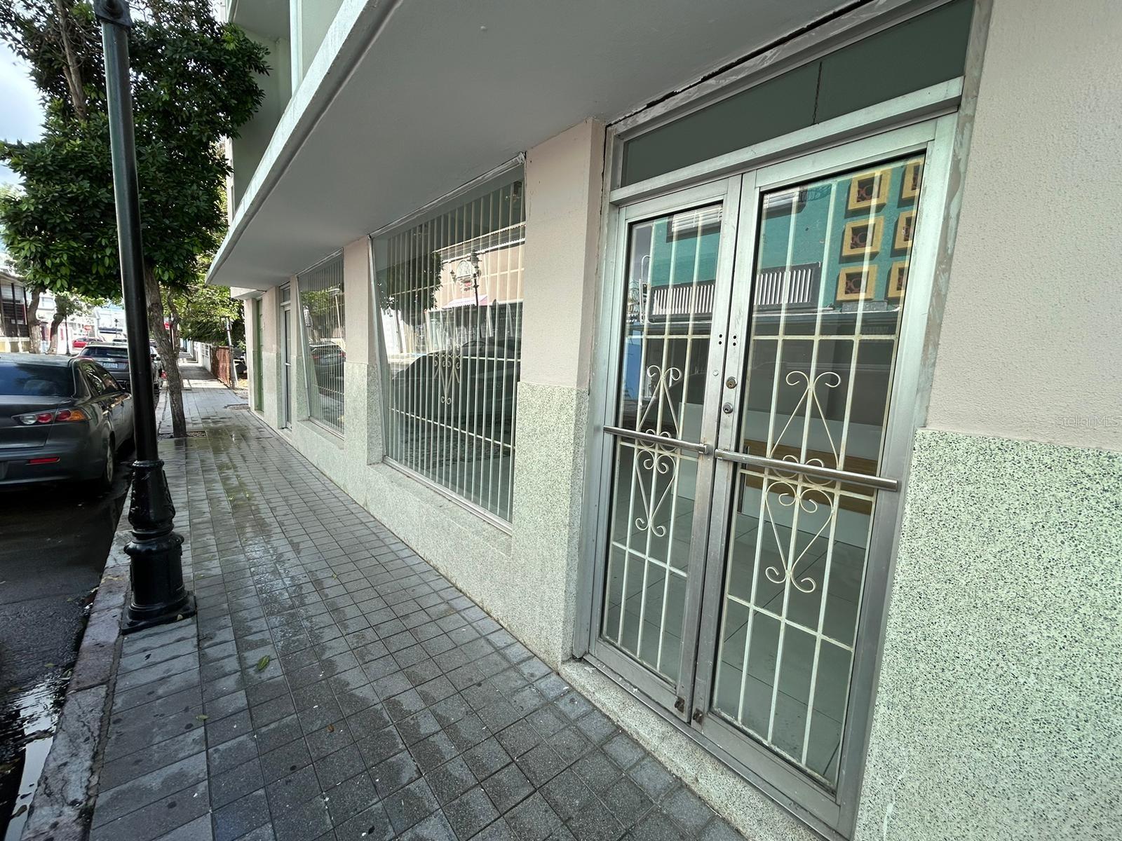 Local 1 Mayor St & Sol St, Edificio Zamora Property Photo 4
