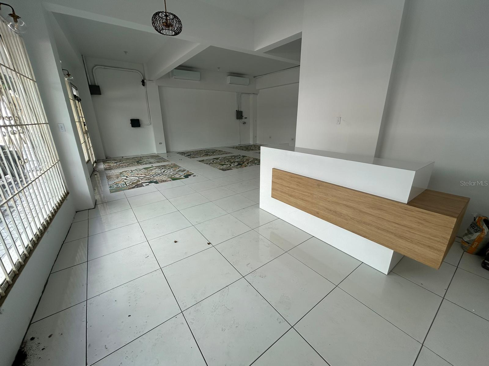 Local 1 Mayor St & Sol St, Edificio Zamora Property Photo 6