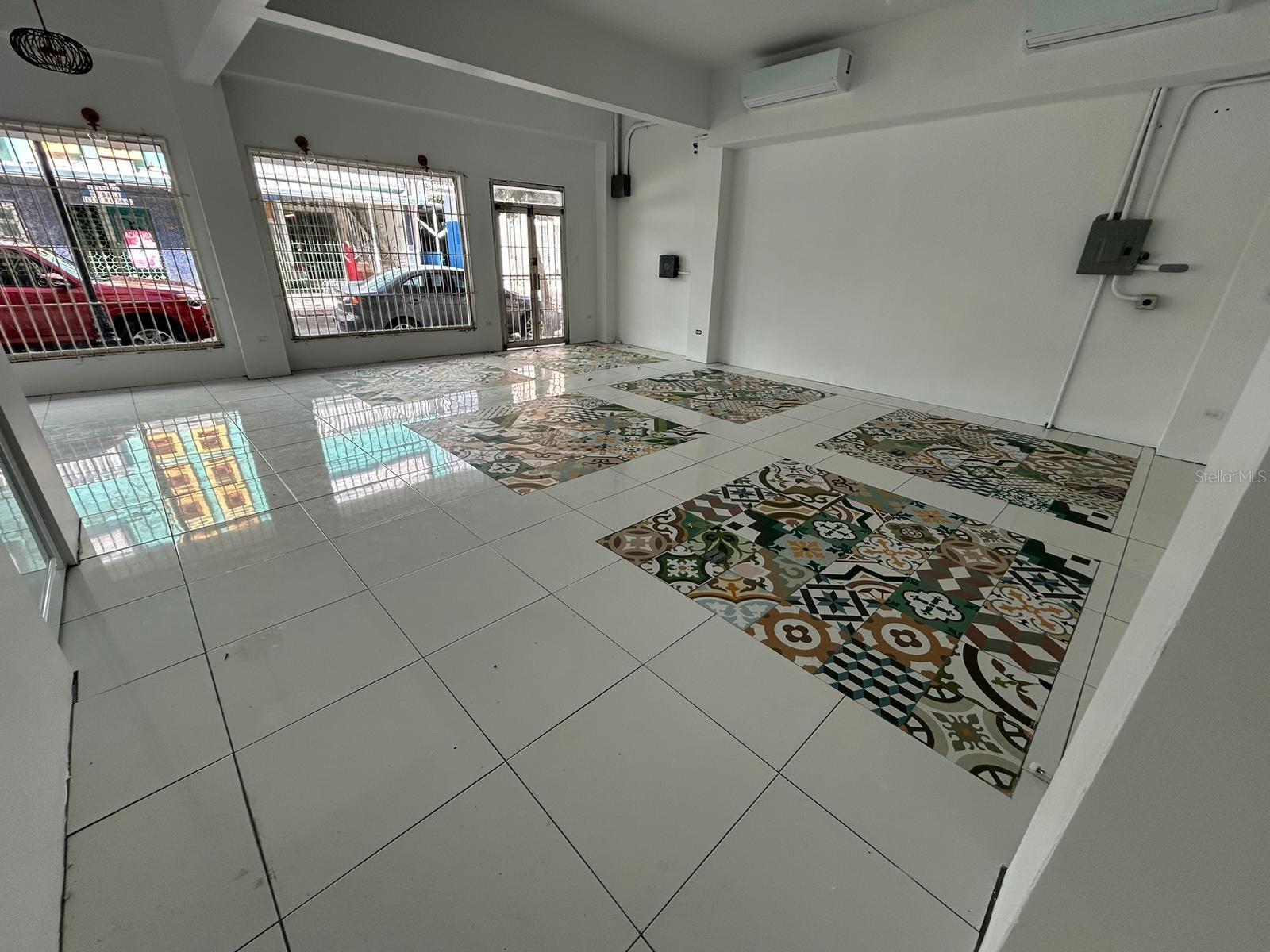 Local 1 Mayor St & Sol St, Edificio Zamora Property Photo 9