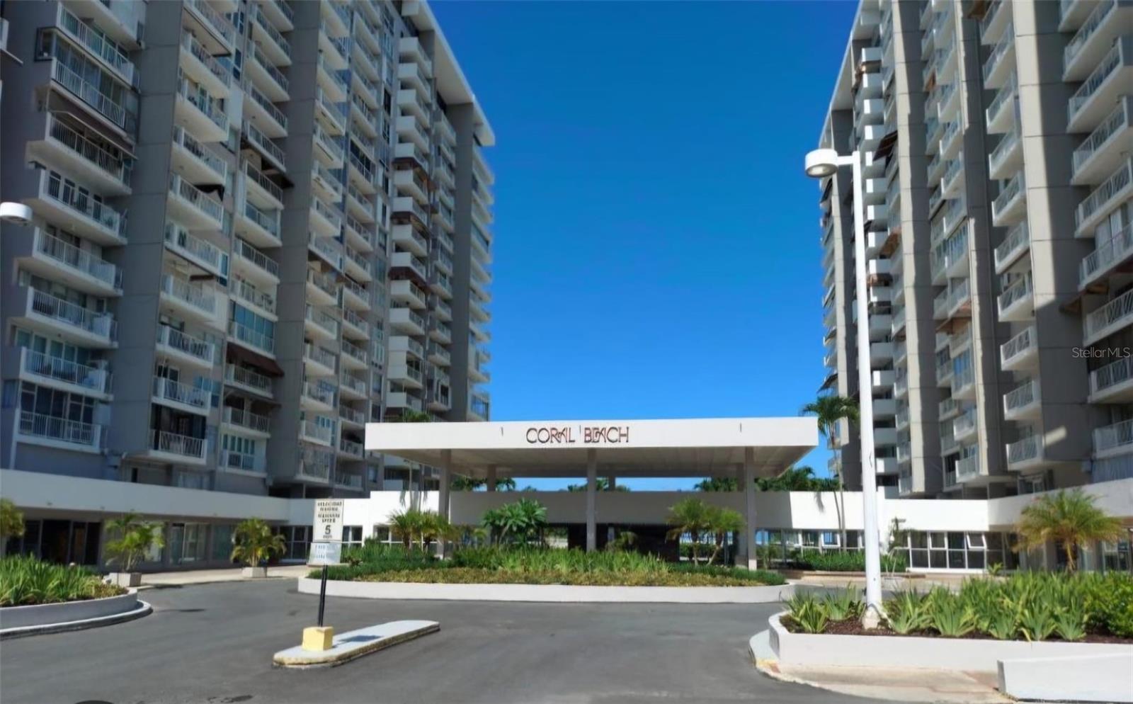 37 ISLA VERDE AV #1716 Property Photo 1