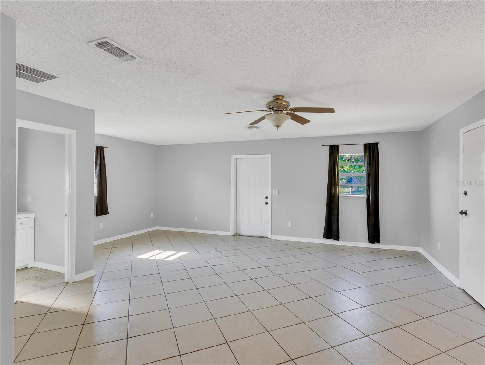 2101 Warrens Ave Property Photo 40