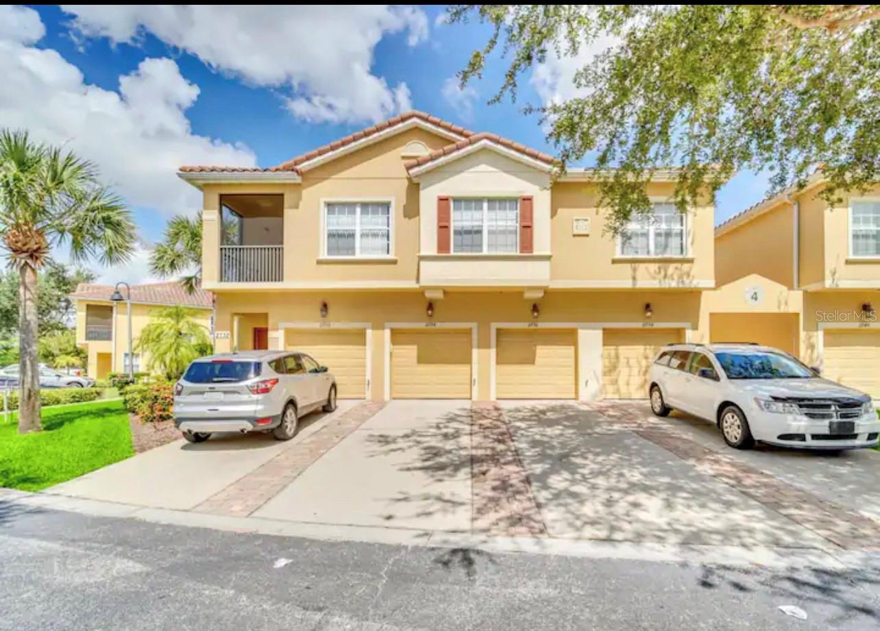 2736 Oakwater Dr #2736 Property Photo 1