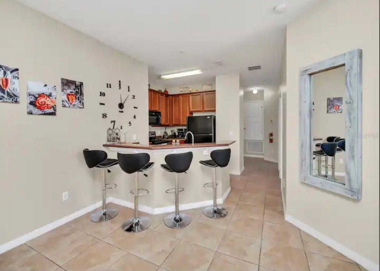 2736 Oakwater Dr #2736 Property Photo 9