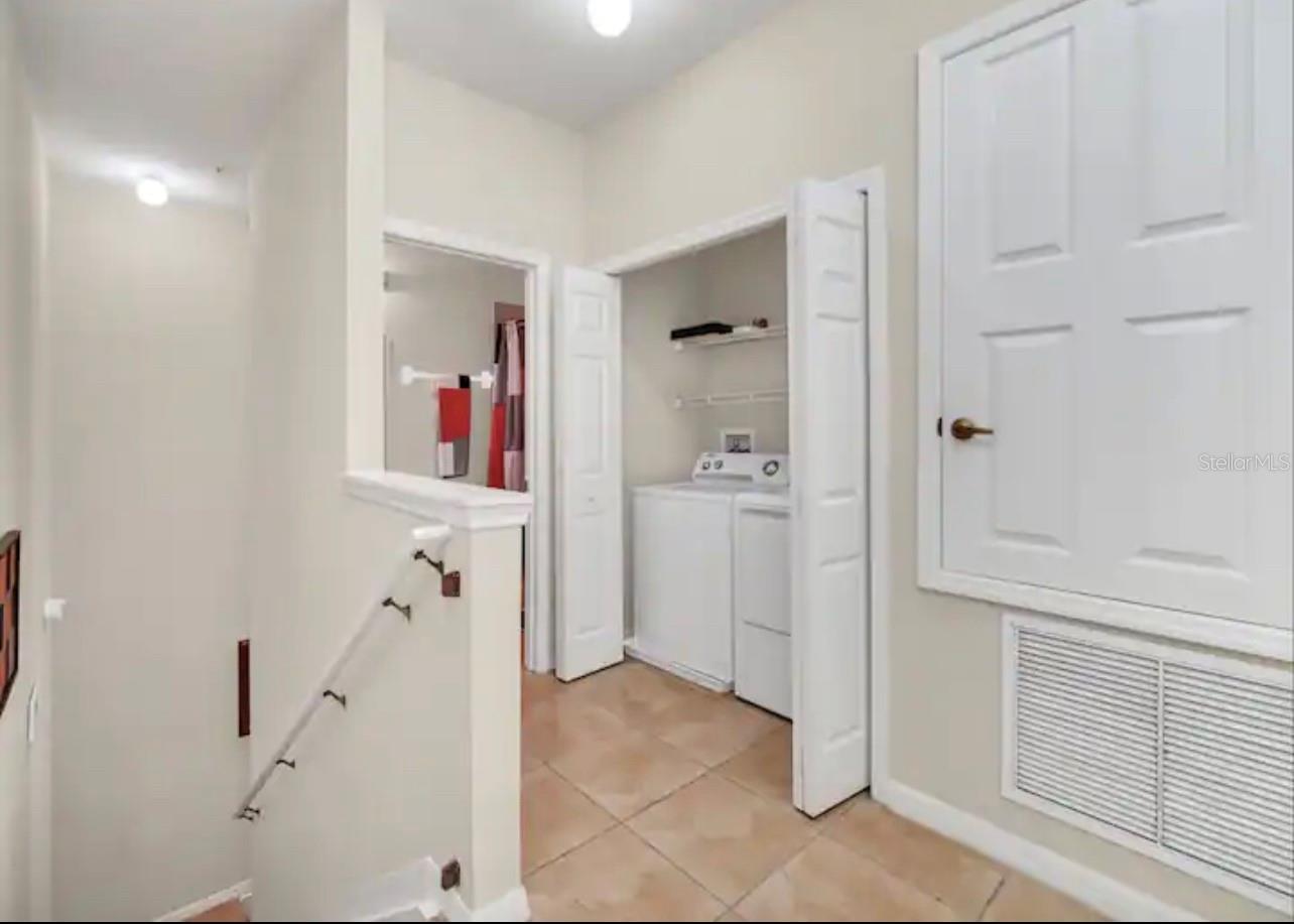 2736 Oakwater Dr #2736 Property Photo 23