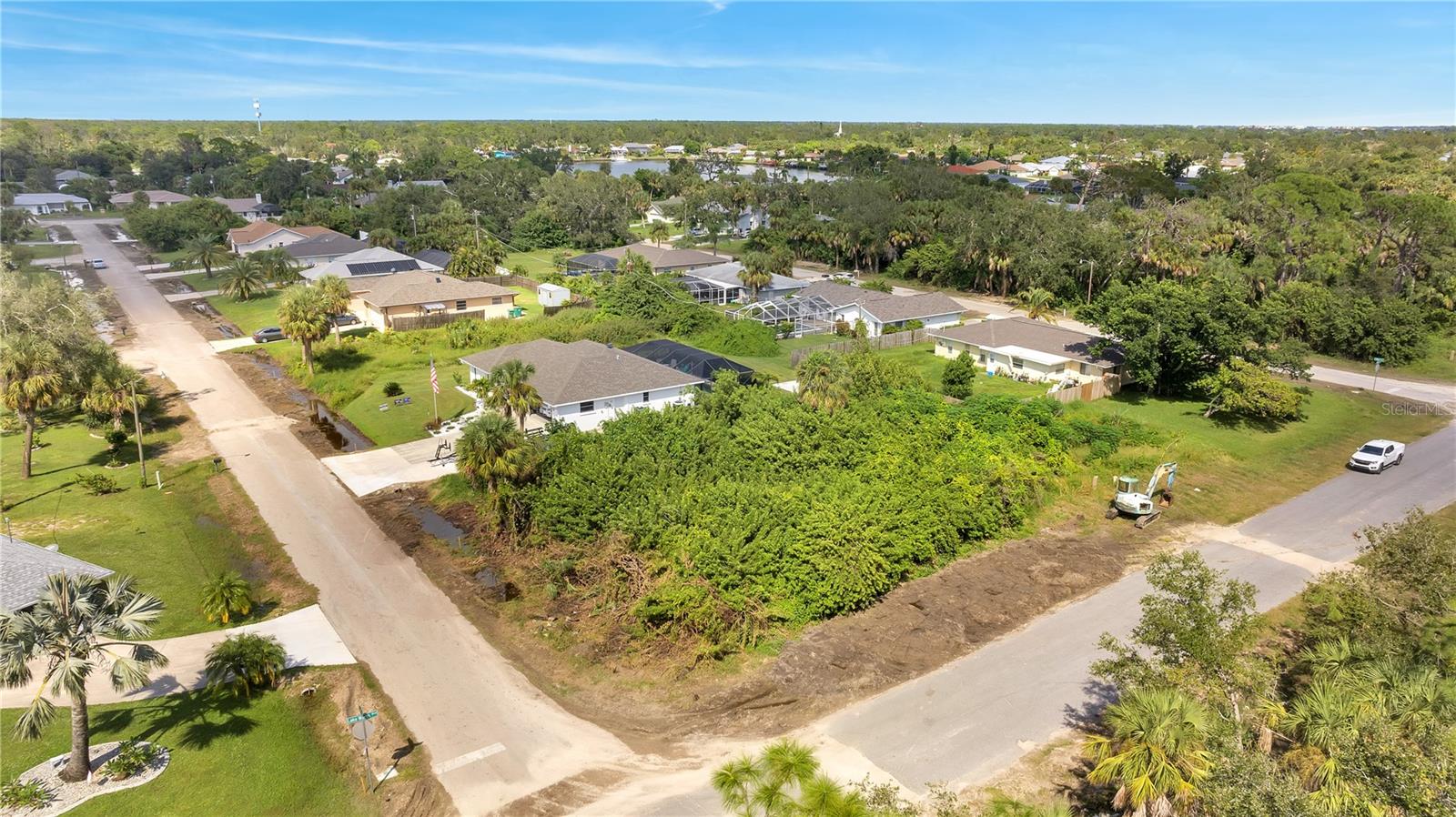 18332 LAKE WORTH BLVD Property Photo 1