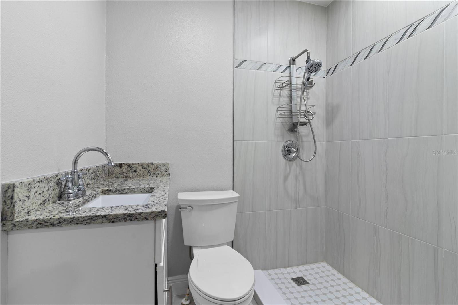 8941 E County Road 466 Property Photo 35