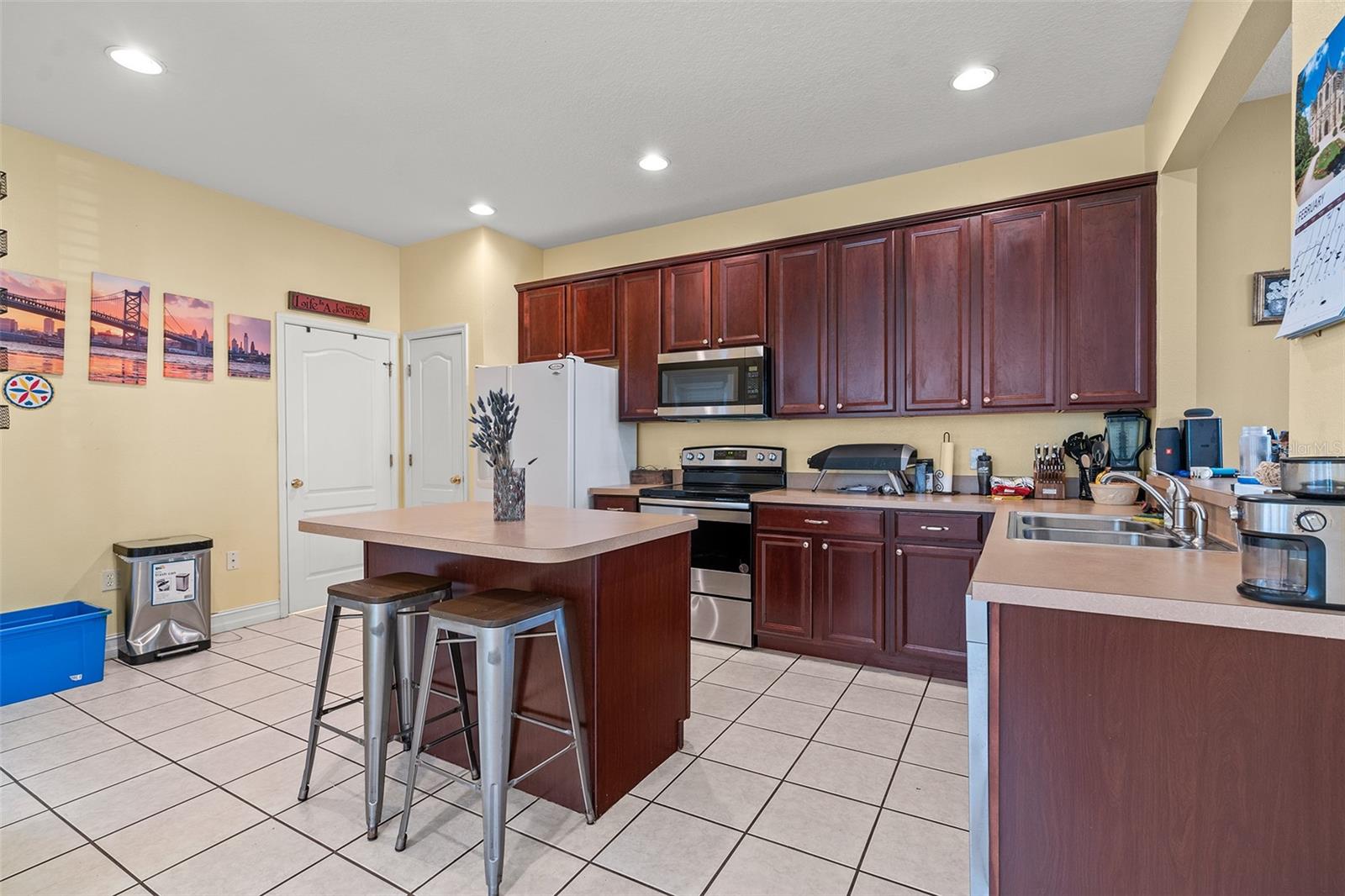 7006 Cupseed Ln Property Photo 11