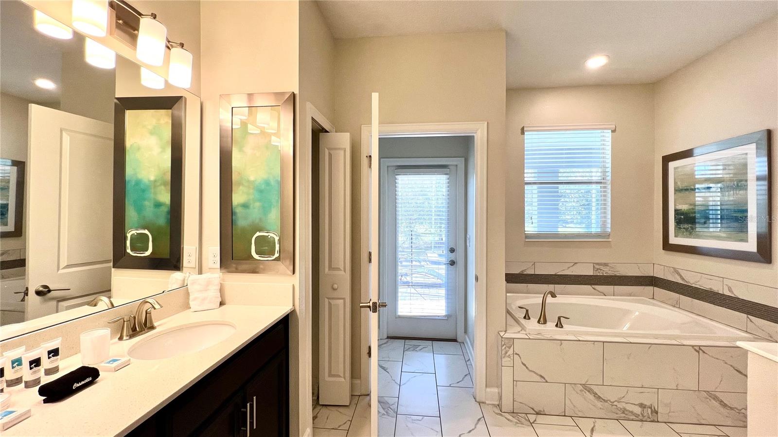 8830 Interlocking Ct Property Photo 24