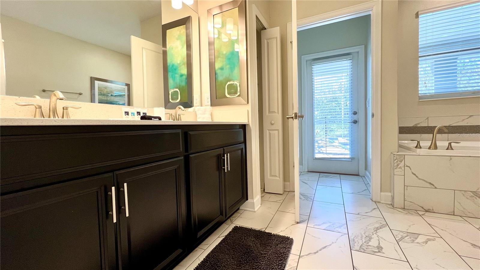 8830 Interlocking Ct Property Photo 29