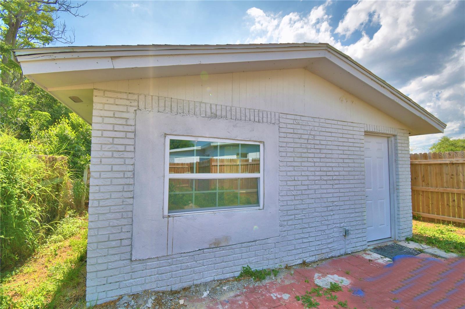 1735 Vauxhall Rd #c Property Photo 1