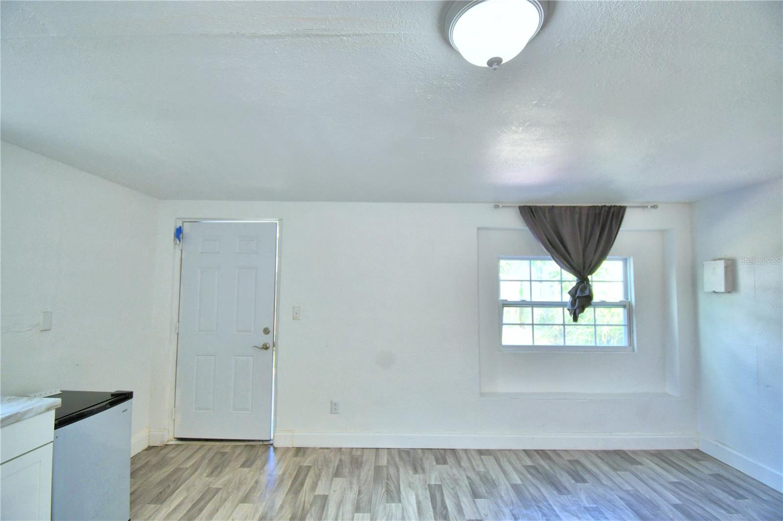 1735 Vauxhall Rd #c Property Photo 7