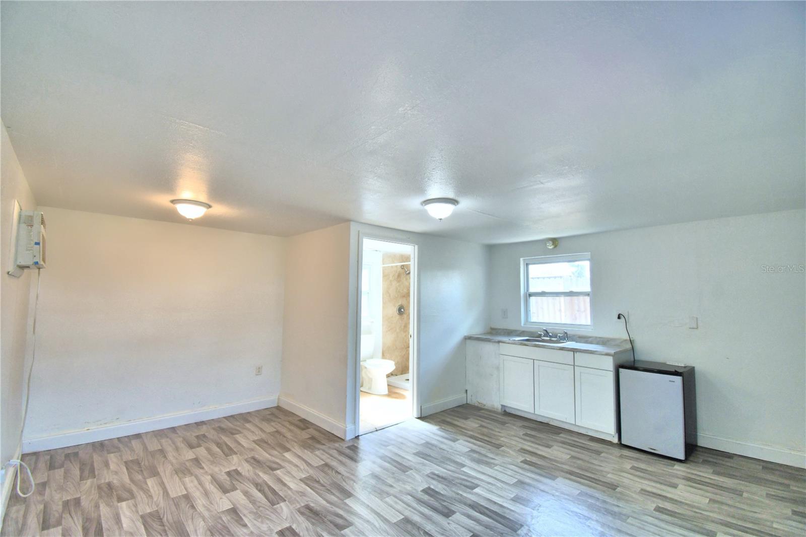 1735 Vauxhall Rd #c Property Photo 8