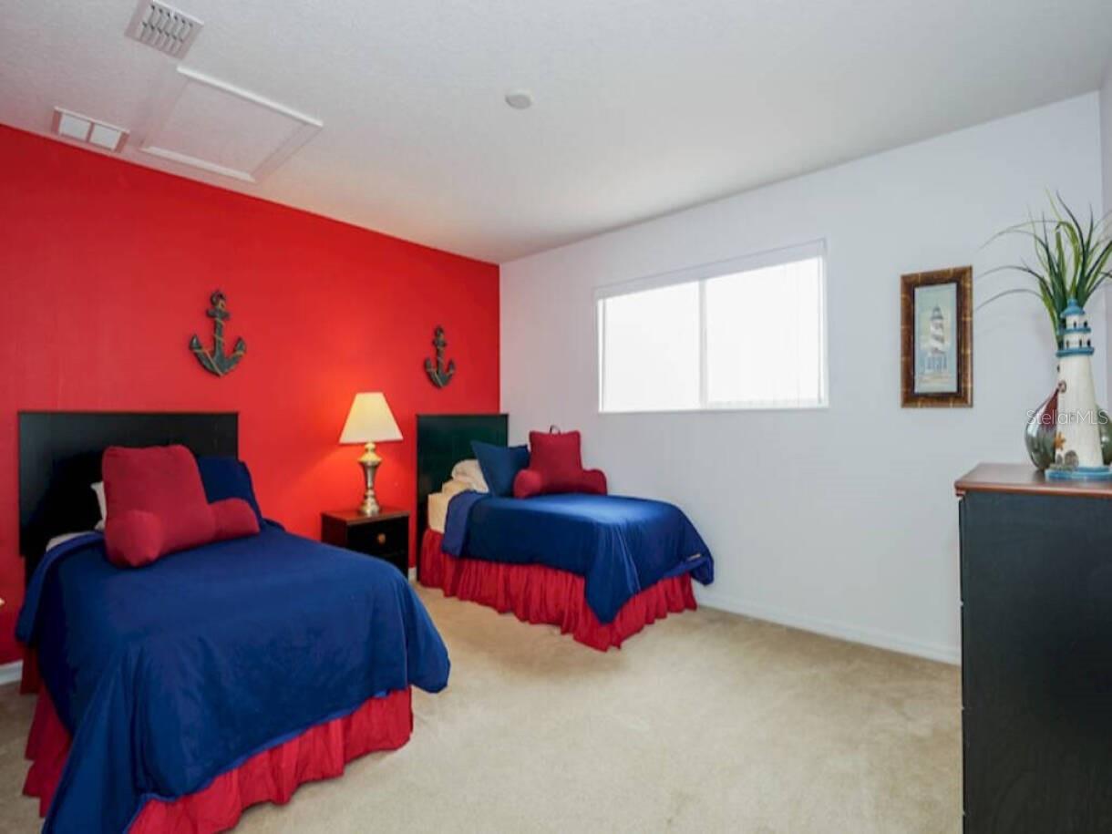 573 Viola Dr Property Photo 15