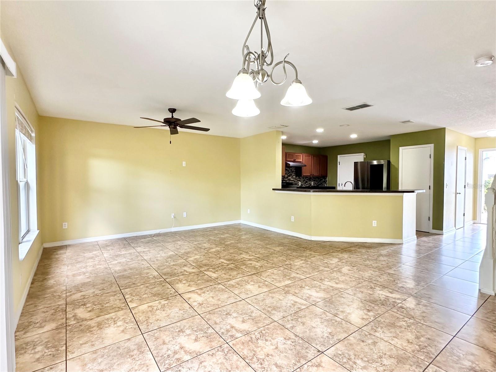2581 Aventurine St Property Photo 6