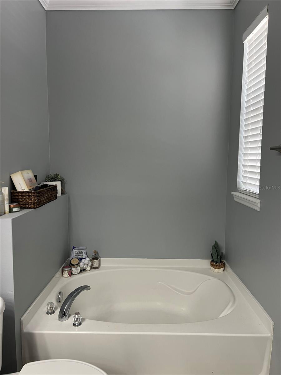 7132 Five Oaks Dr Property Photo 14