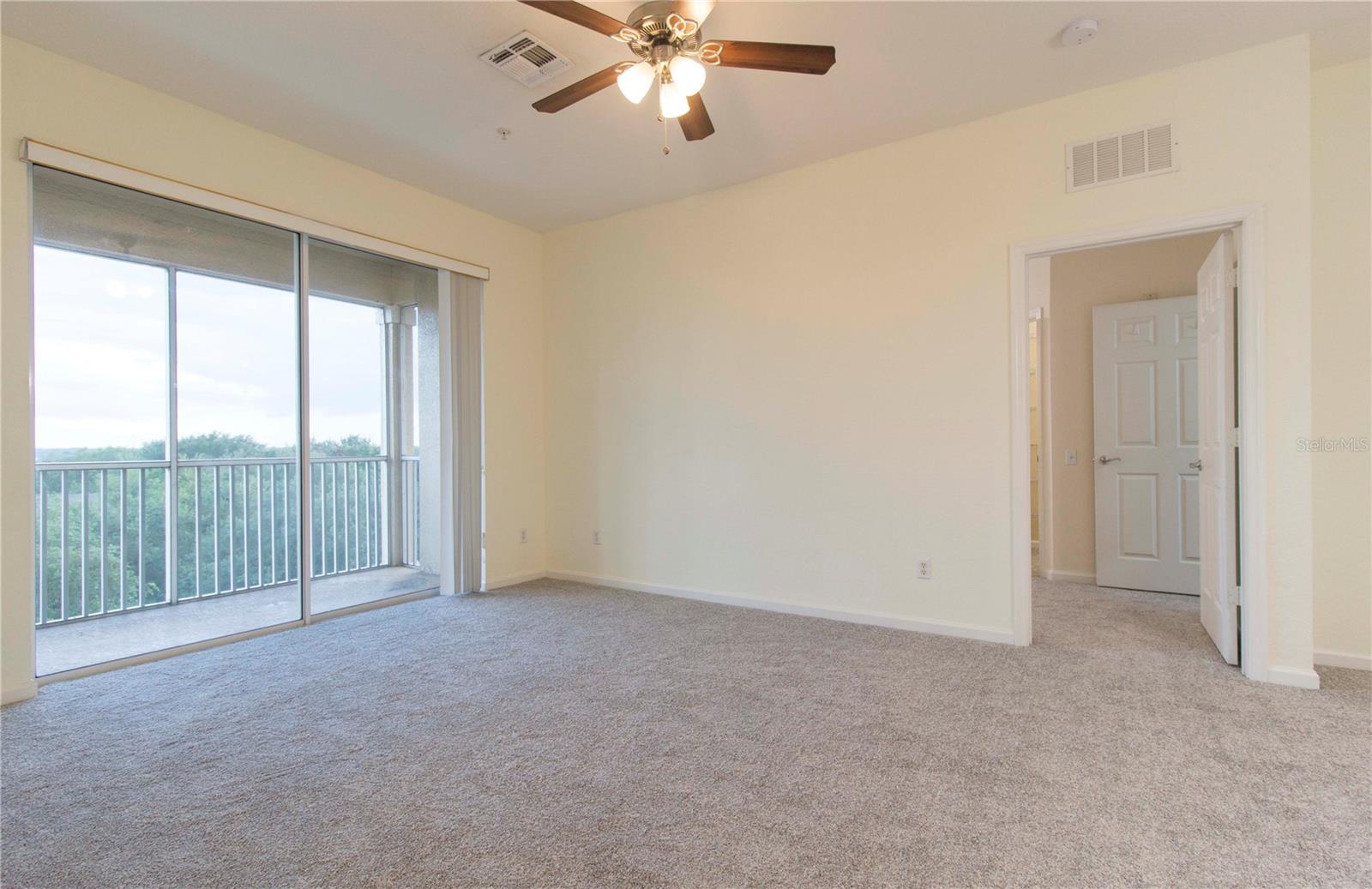 6451 Old Park Ln #406 Property Photo 8