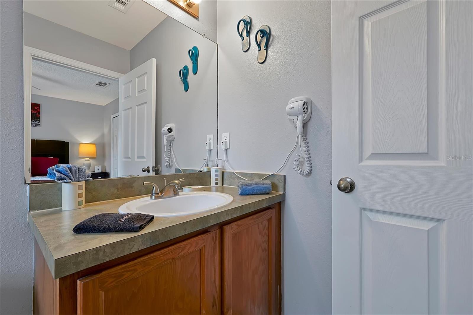 2758 Sun Key Pl Property Photo 28