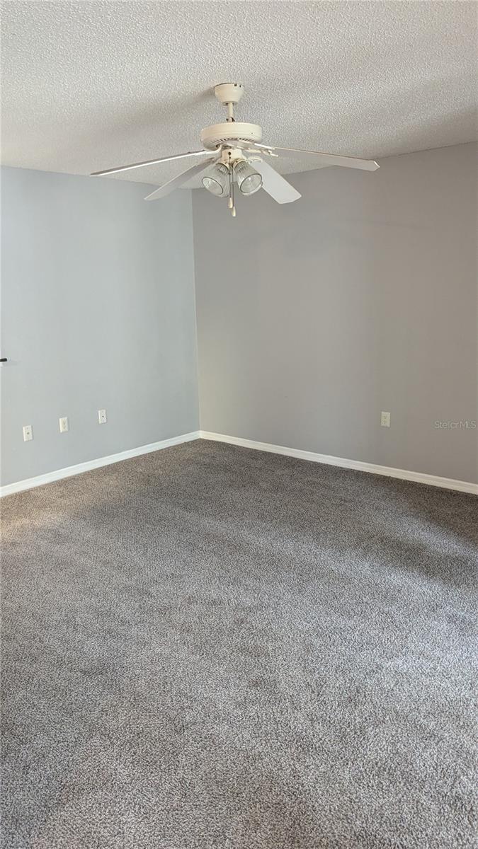 90 Hidden Lake Dr #144 Property Photo 12